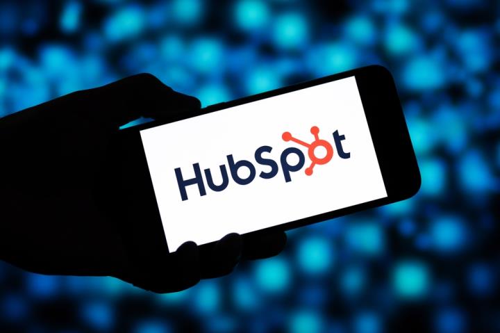 【美股新聞】AI驅動客戶關係管理龍頭HubSpot，股價將再創新高？