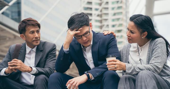 40 歲了你還只做一份工作而已?遇中年危機時,3 建議帶你走出經濟風暴!