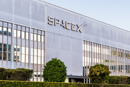 【美股新聞】SpaceX 總裁為馬斯克的性行為不端指控辯護