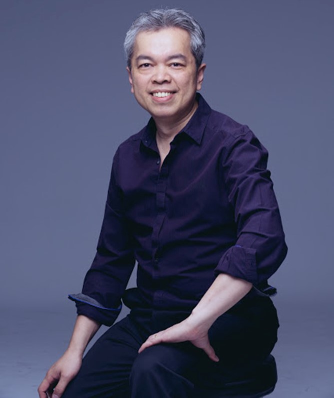 你不該只當低頭族！ 中廣學苑執行長 凌嘉陽努力 5年，想教會孩子這件「學校學不到的事」！