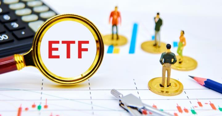 財經作家小資YP 5步驟簡單投資ETF 替自己每月加薪3萬元