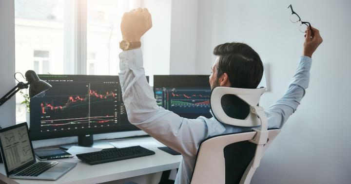 自組營建ETF 績效狂勝大盤 八年級工程師靠營建股賺進8位數資產