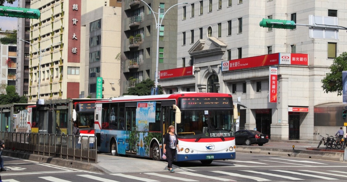 新光銀行+街道