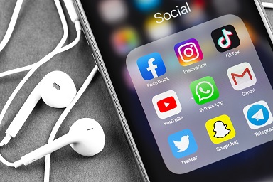 【美股新聞】祖克伯表示 Apple 的 App Store 政策不是可持續的使用或好的地方