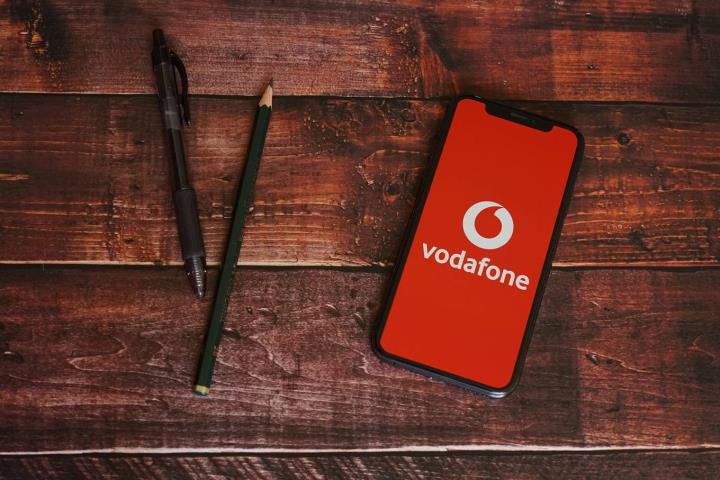 【美股新聞】英國電信公司Vodafone宣佈將裁員1.1萬人