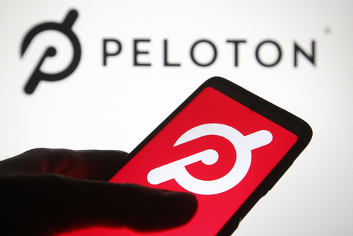 【美股新聞】Peloton 季度銷售額再次下降，但虧損縮小
