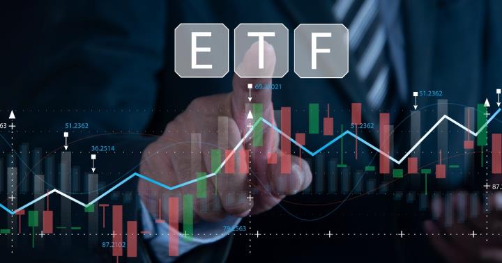 月配ETF股息縮水該跳船還是堅守？破解高股息投資人的心魔