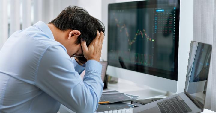 麻紗從翻譯轉型全職交易人 慘賠600萬後醒悟賺回自由與樂活人生
