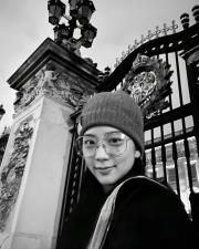 J小姐
